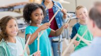 Elementary students in music class