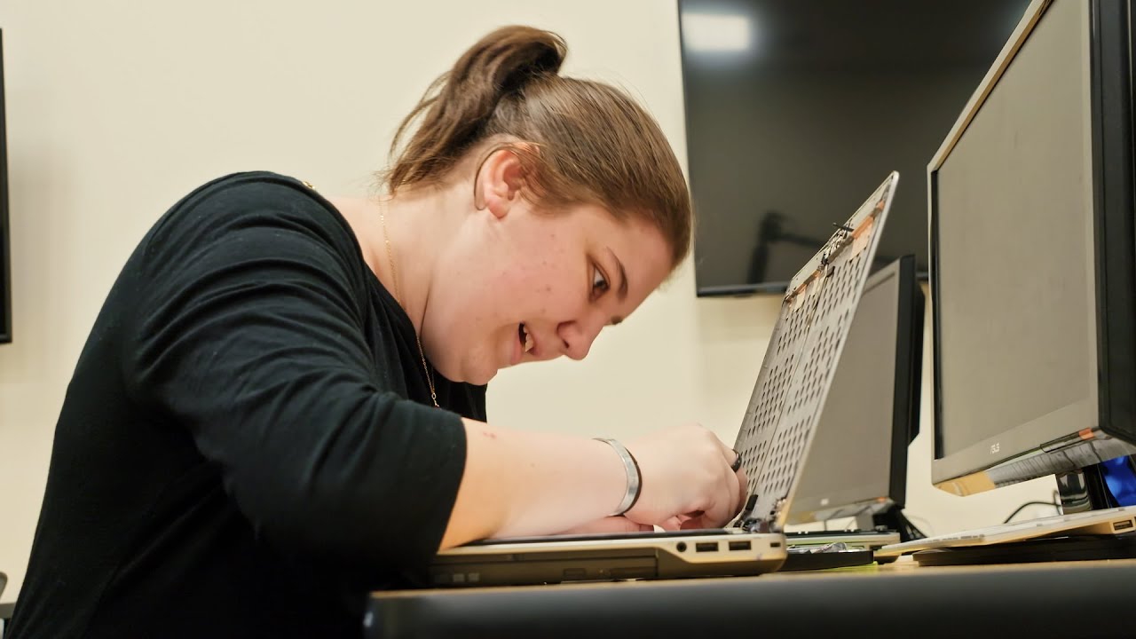 A Tech Support Center Run by Students